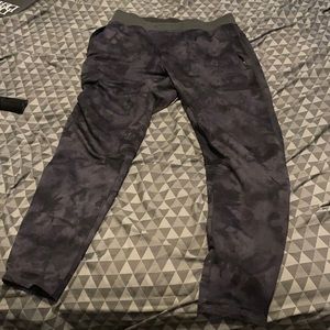 Lululemon pants